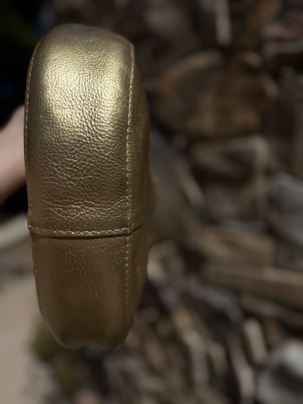 Classic Nora in metallic gold - Picture 6 of 10
